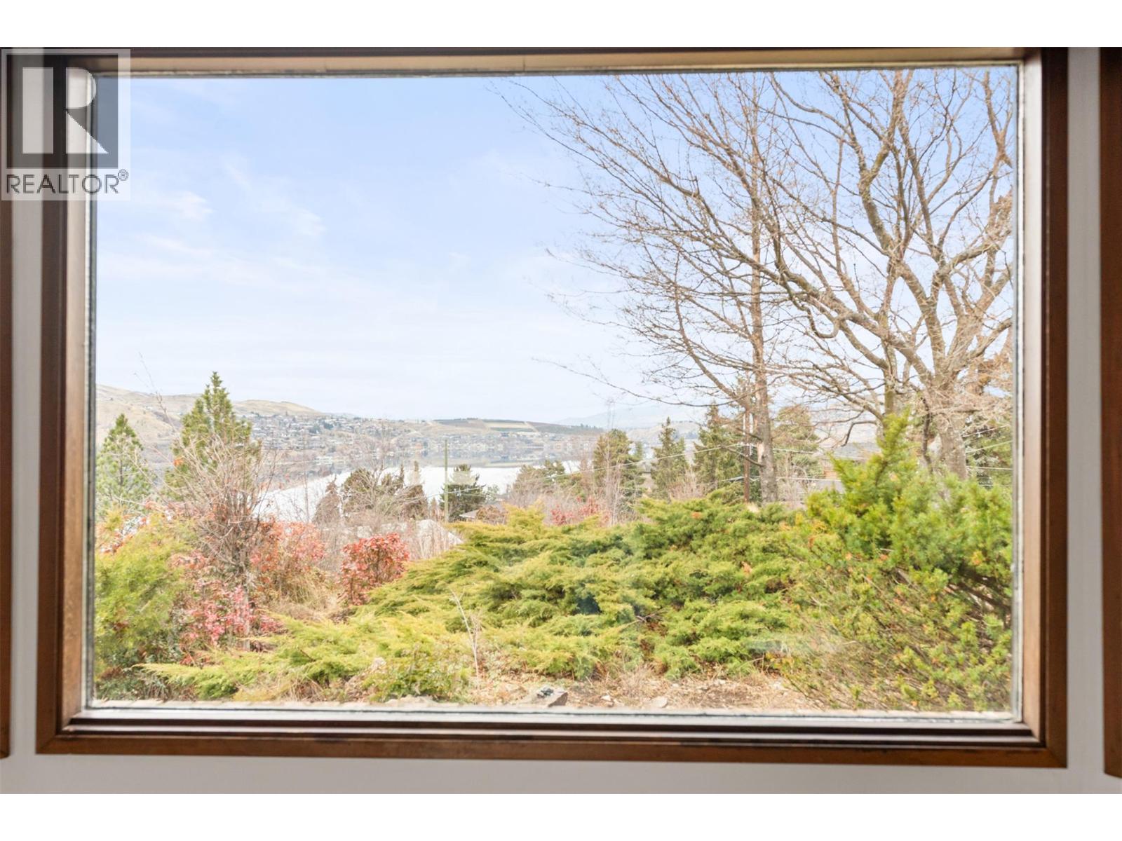 13501 Sumac Lane, Coldstream, British Columbia  V1B 1A1 - Photo 8 - 10374211