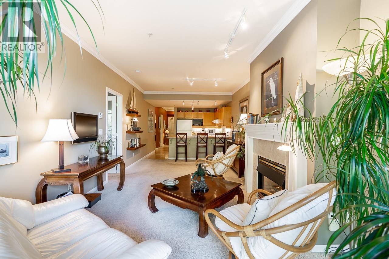 219 1120 Tsatsu Shores Drive, Delta, British Columbia  V4M 4G3 - Photo 3 - R3087399