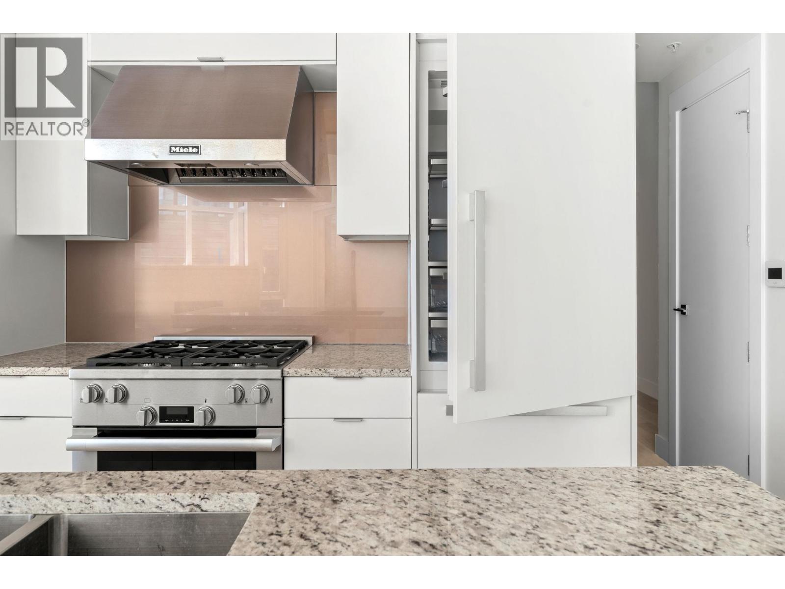 404 6699 Nelson Avenue, West Vancouver, British Columbia  V7W 2B2 - Photo 5 - R3087413