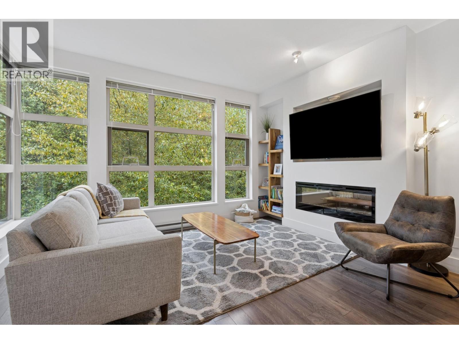 406 3606 Aldrecrest Drive, North Vancouver, British Columbia  V7G 0A3 - Photo 3 - R3087441