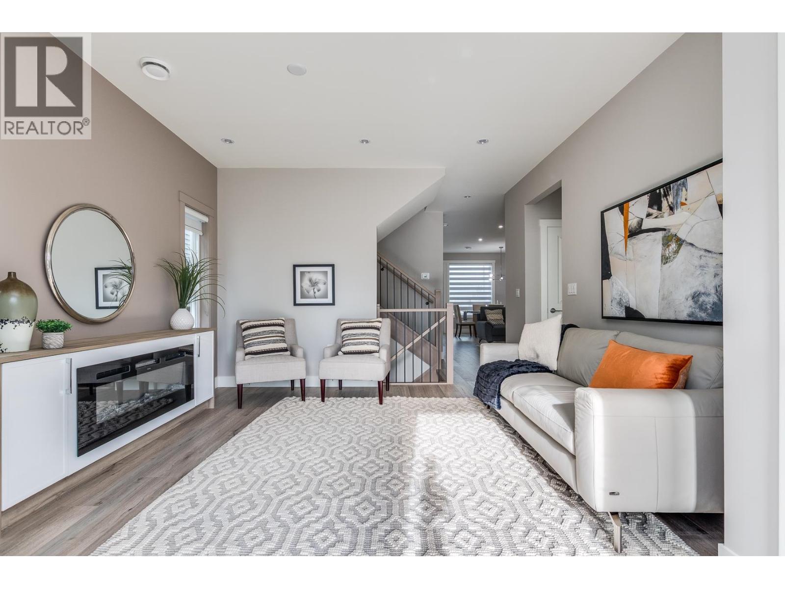 3429 Victoria Drive, Coquitlam, British Columbia  V3B 2V5 - Photo 3 - R3087431