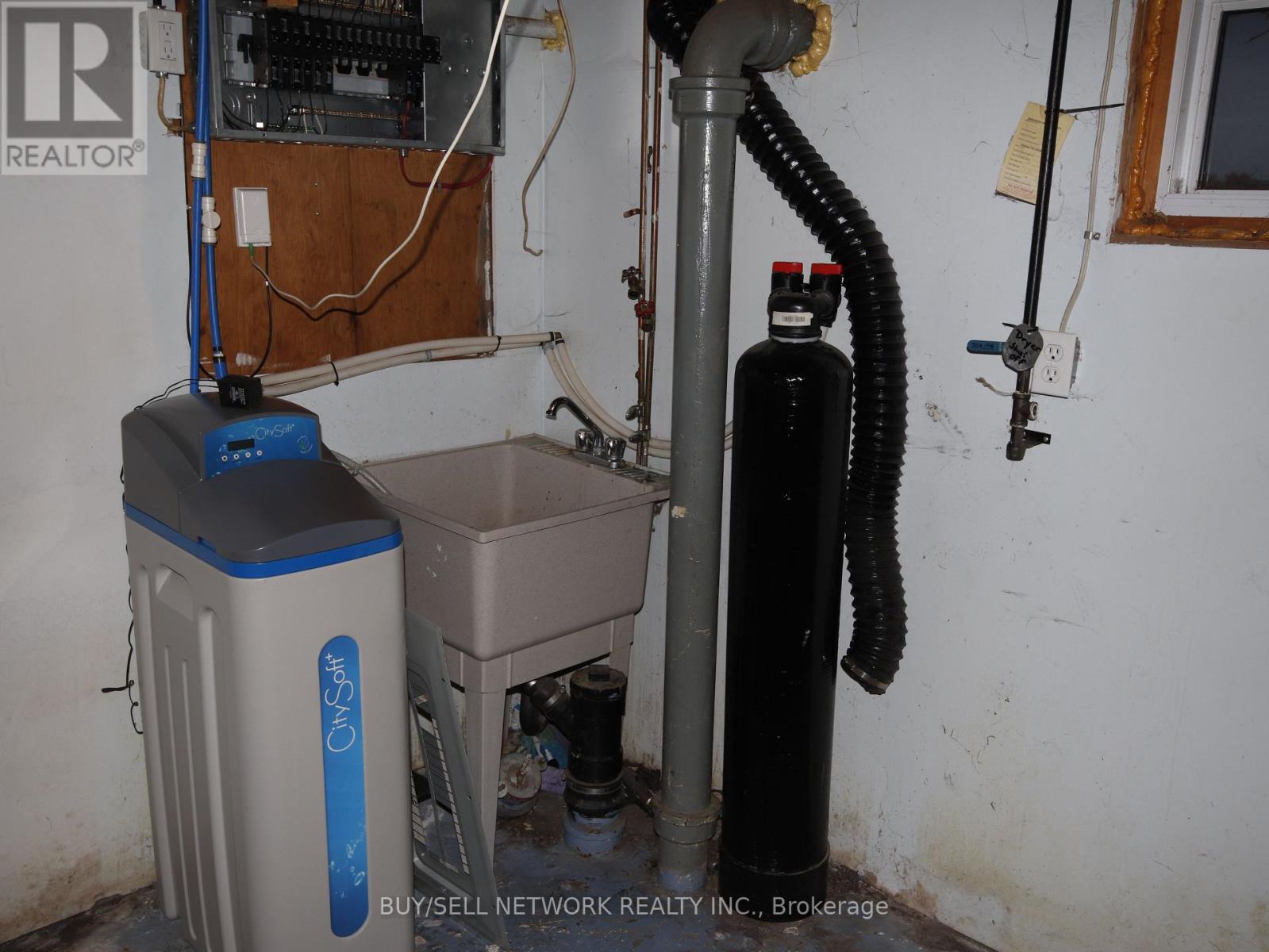 80 Kent Street, Peterborough (Town Ward 3), Ontario  K9J 5B3 - Photo 25 - X12766944