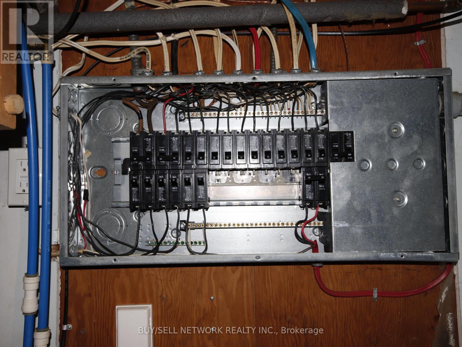 80 Kent Street, Peterborough (Town Ward 3), Ontario  K9J 5B3 - Photo 27 - X12766944