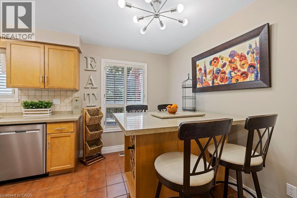 16 Linington Trail, Dundas, Ontario  L9H 7A3 - Photo 9 - 40802876