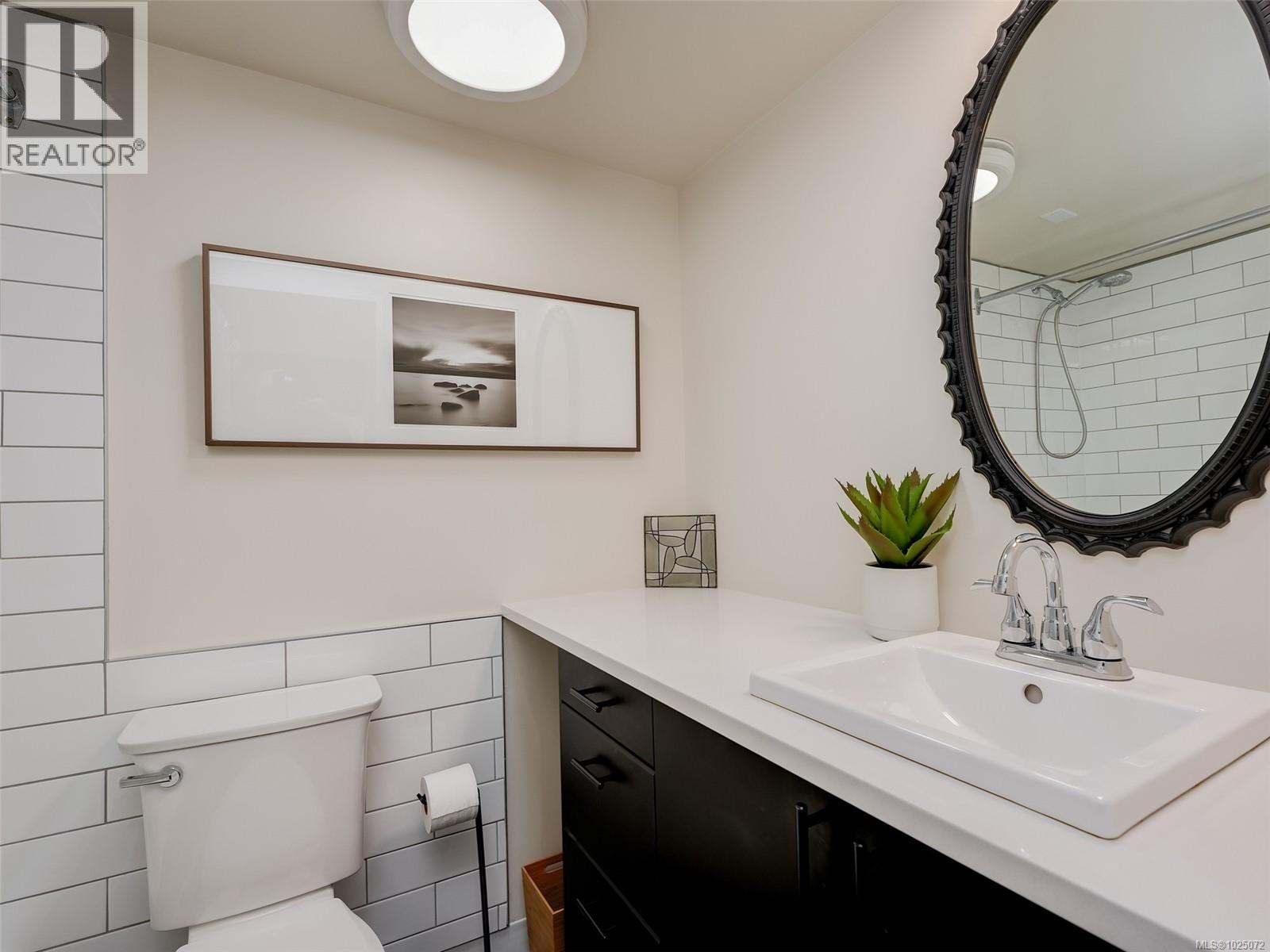 306 1149 Rockland Ave, Victoria, British Columbia  V8V 4T5 - Photo 12 - 1025072