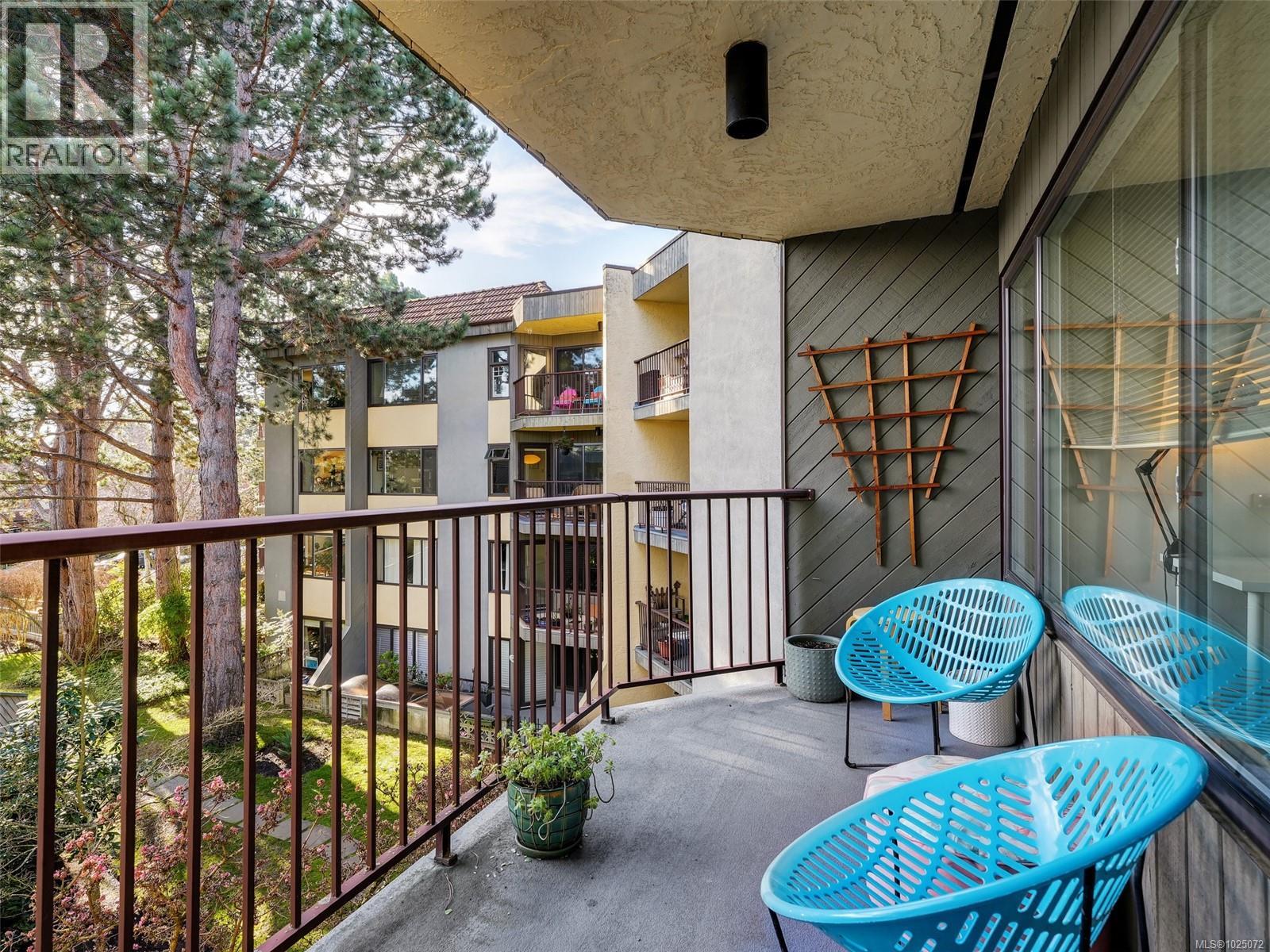 306 1149 Rockland Ave, Victoria, British Columbia  V8V 4T5 - Photo 19 - 1025072