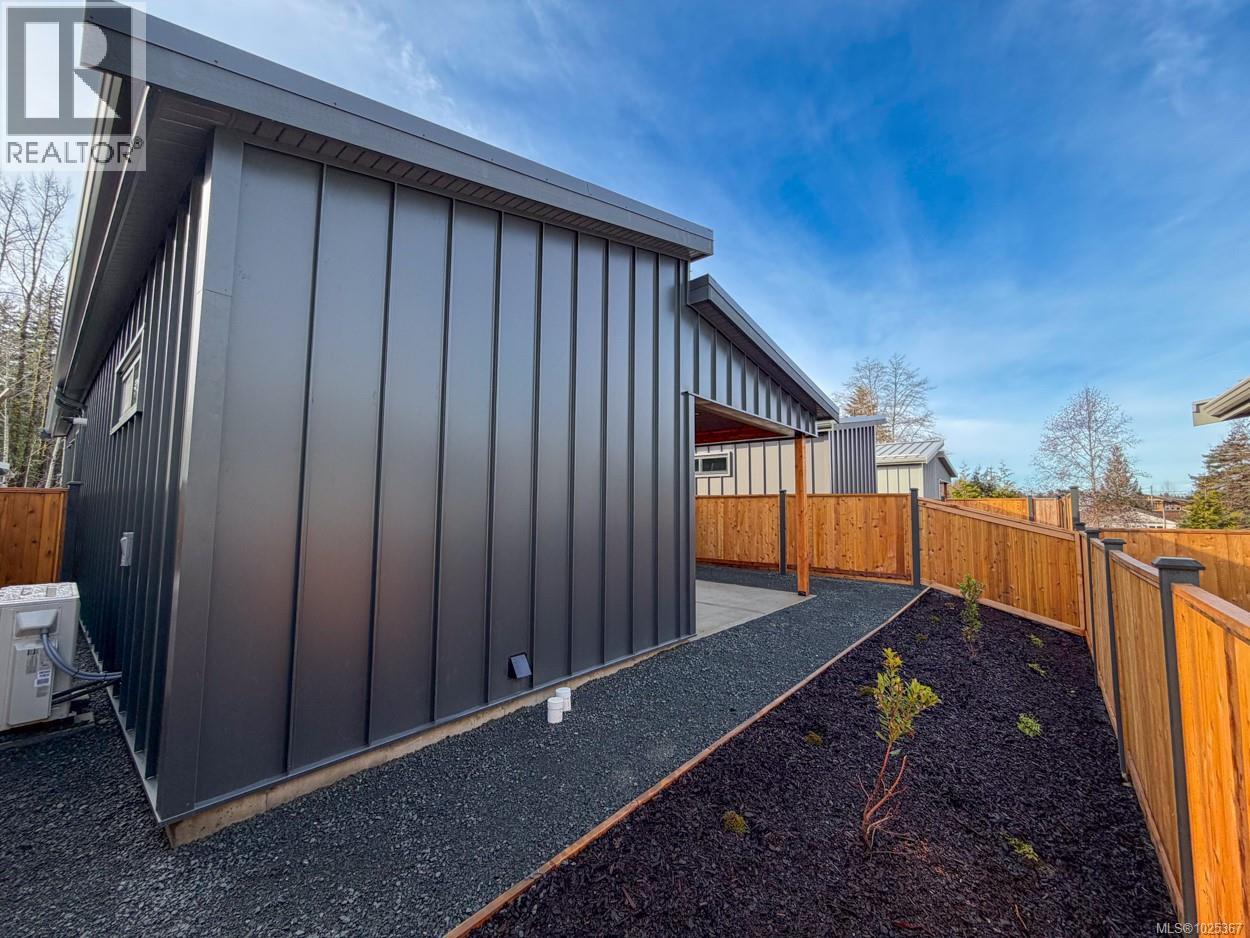 17 3025 Royston Rd, Cumberland, British Columbia  V0R 1S0 - Photo 24 - 1025367