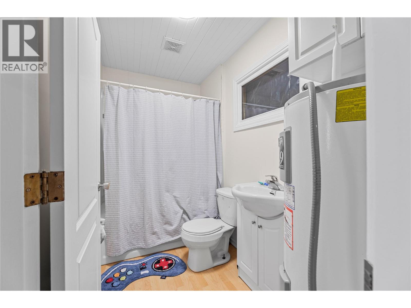 3135 Edes Road, Salmon Arm, British Columbia  V1E 3E9 - Photo 40 - 10375058