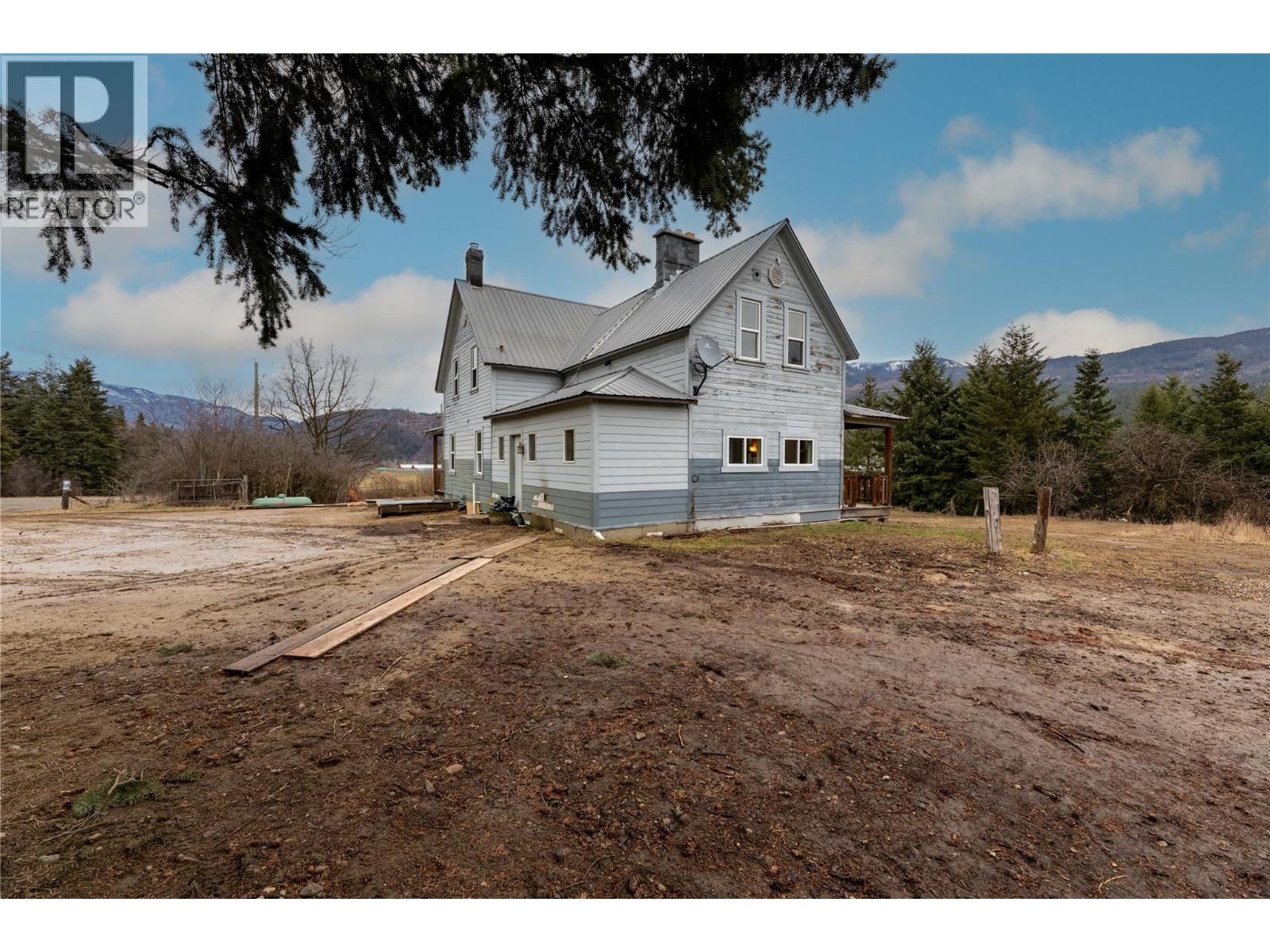 3135 Edes Road, Salmon Arm, British Columbia  V1E 3E9 - Photo 47 - 10375058