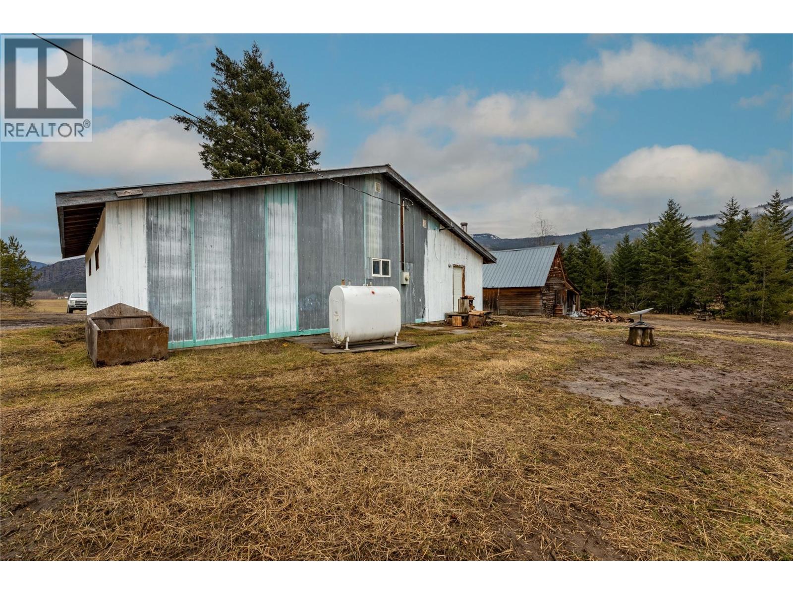 3135 Edes Road, Salmon Arm, British Columbia  V1E 3E9 - Photo 52 - 10375058