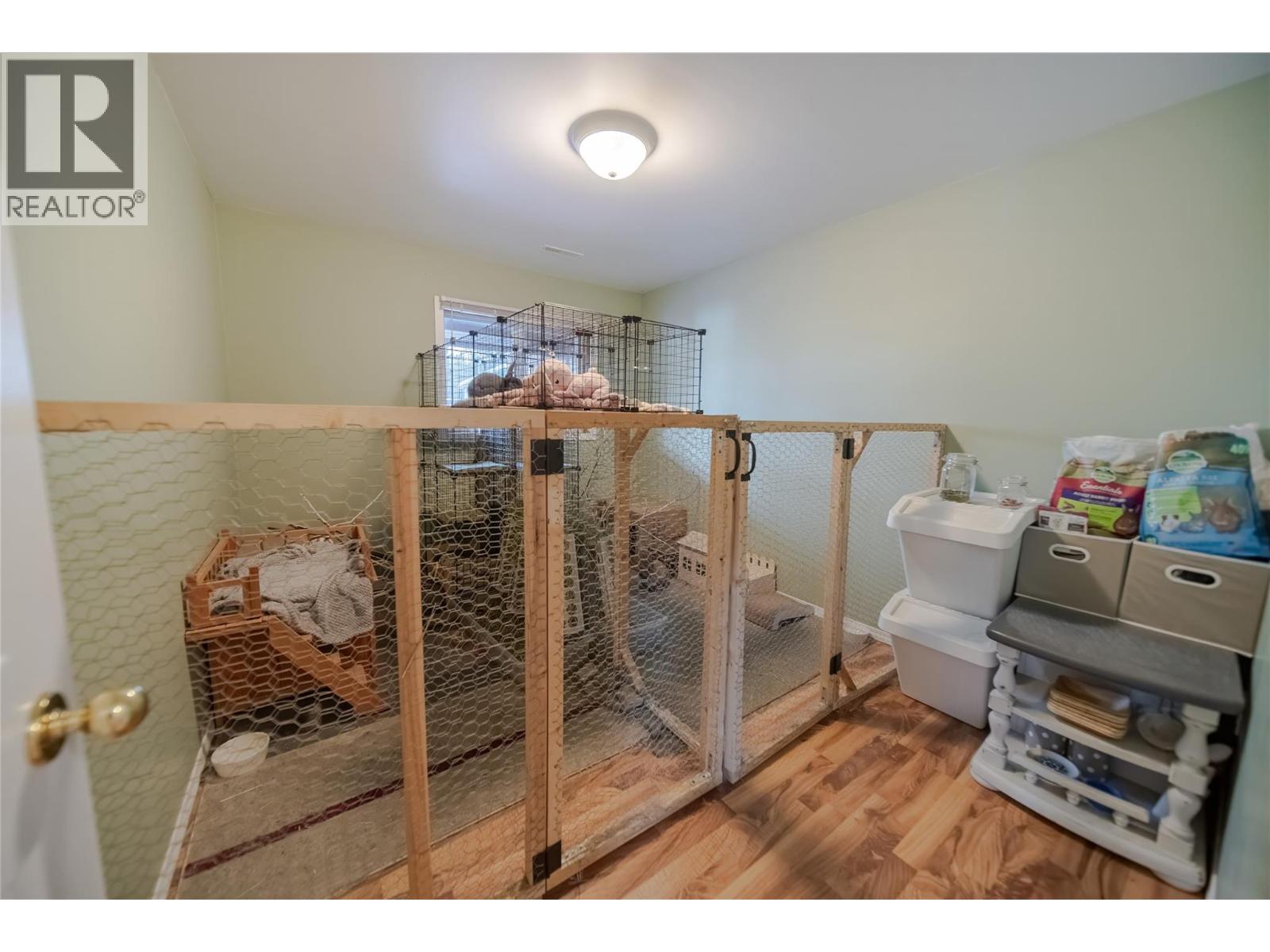 8796 Colony Road, Wardner, British Columbia  V0B 2J0 - Photo 39 - 10375208