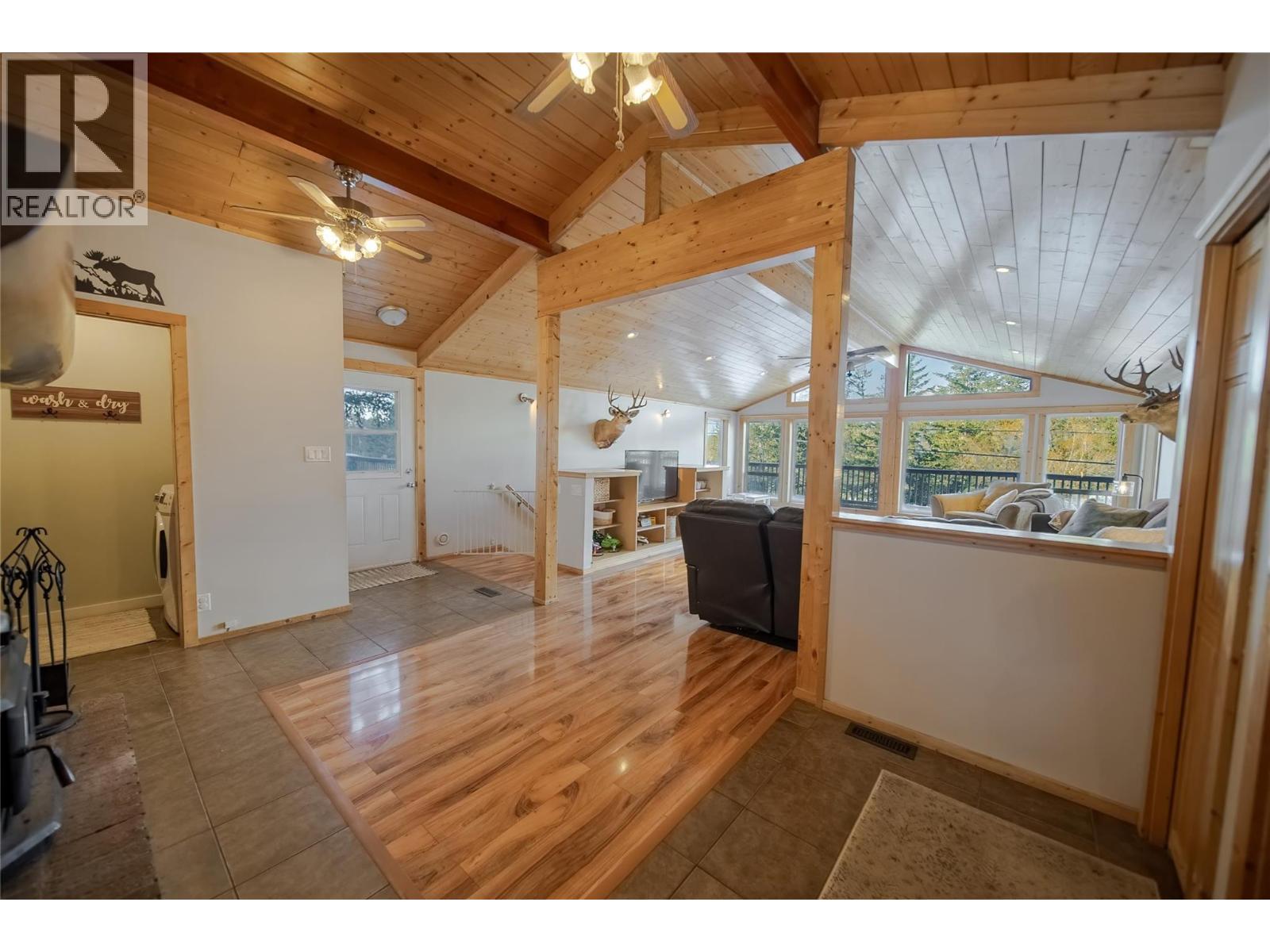 8796 Colony Road, Wardner, British Columbia  V0B 2J0 - Photo 23 - 10375208