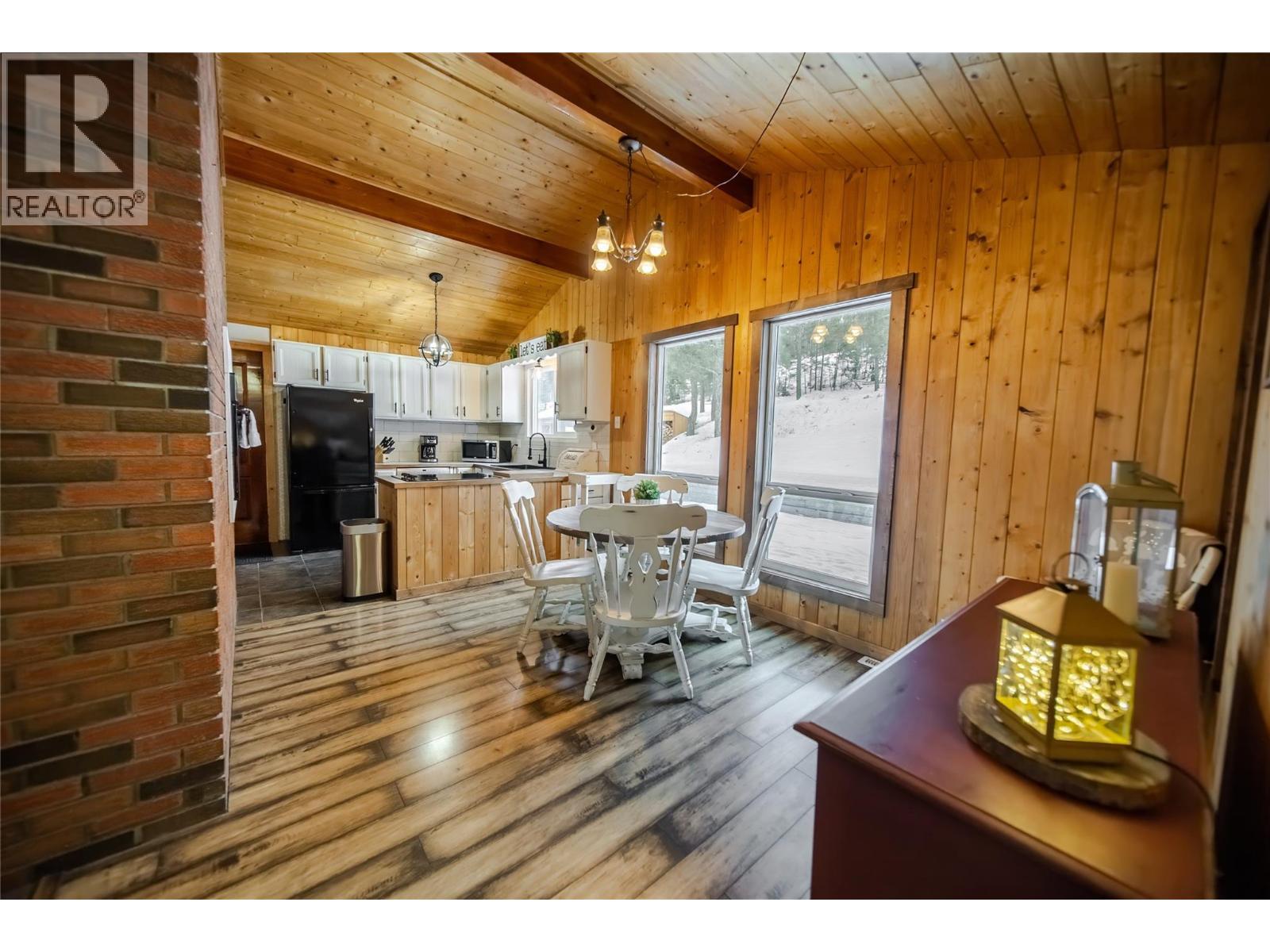 8796 Colony Road, Wardner, British Columbia  V0B 2J0 - Photo 16 - 10375208