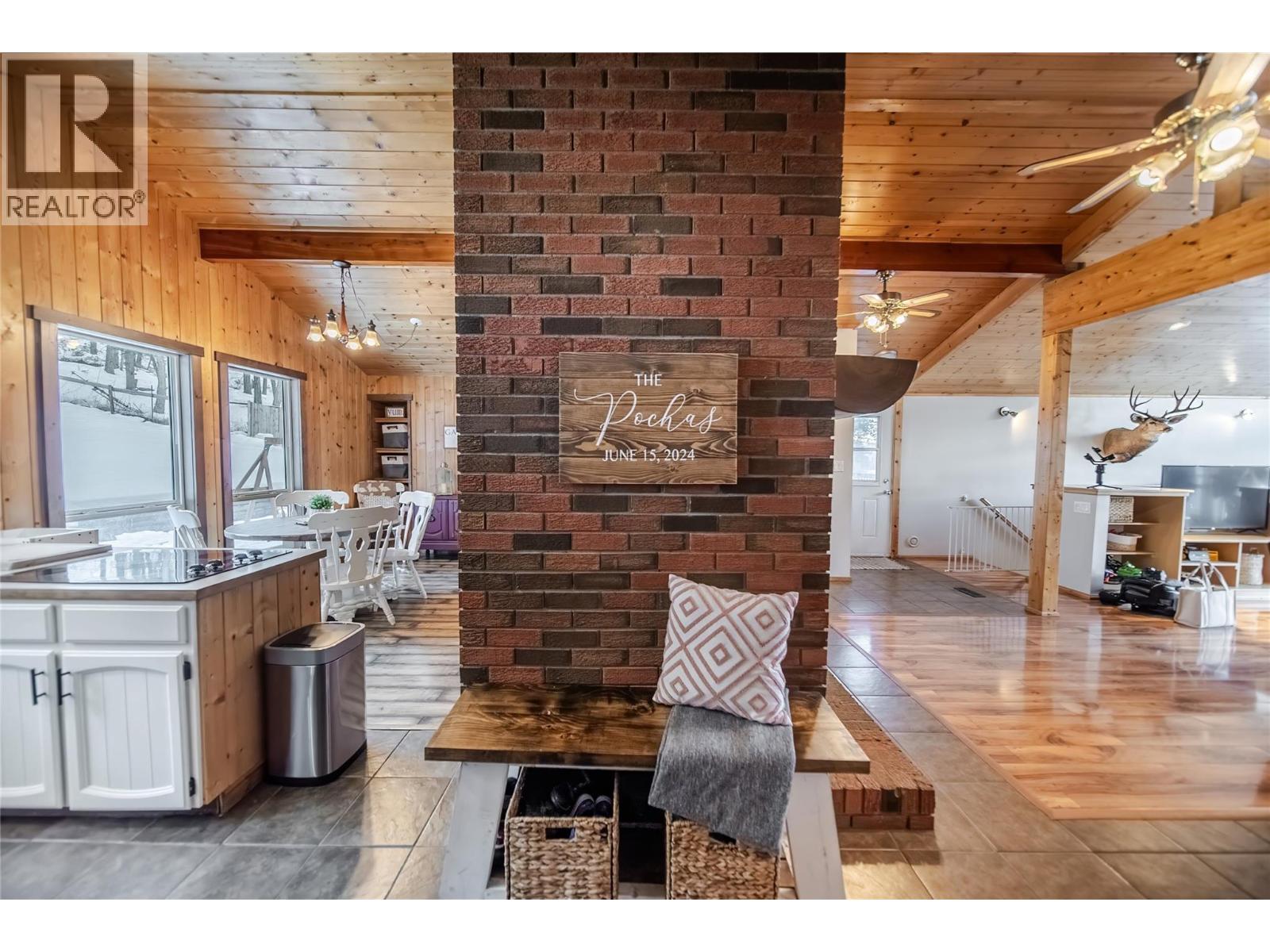 8796 Colony Road, Wardner, British Columbia  V0B 2J0 - Photo 14 - 10375208