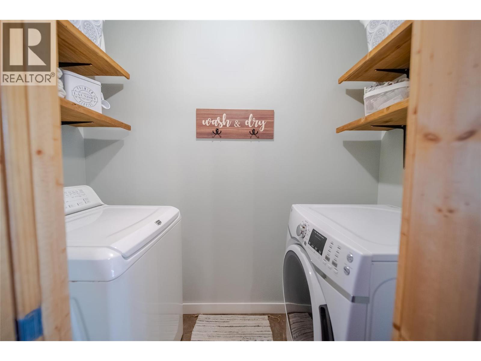 8796 Colony Road, Wardner, British Columbia  V0B 2J0 - Photo 26 - 10375208