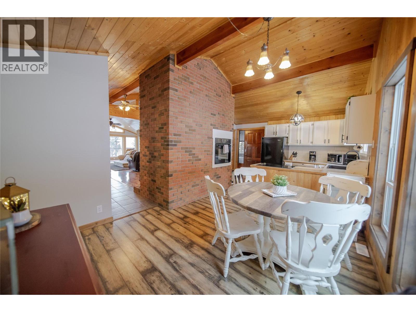 8796 Colony Road, Wardner, British Columbia  V0B 2J0 - Photo 35 - 10375208