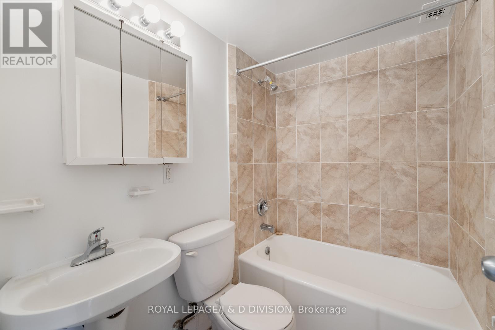34 - 494 Avenue Road, Toronto, Ontario  M4V 2J5 - Photo 13 - C12767002