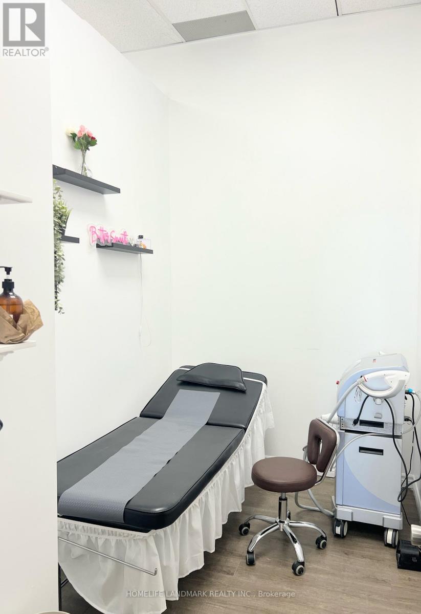 24 - 90 Winges Road N, Vaughan, Ontario  L4L 6A9 - Photo 11 - N12766918