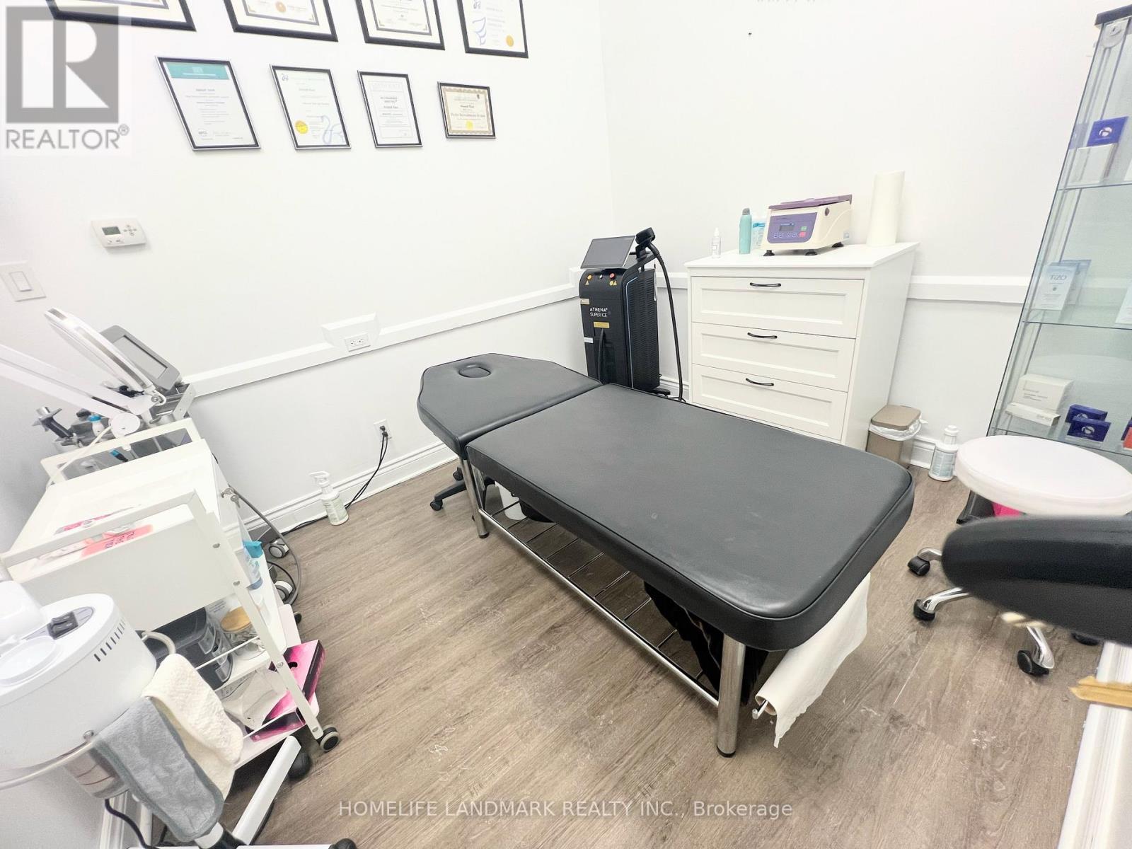 24 - 90 Winges Road N, Vaughan, Ontario  L4L 6A9 - Photo 7 - N12766918