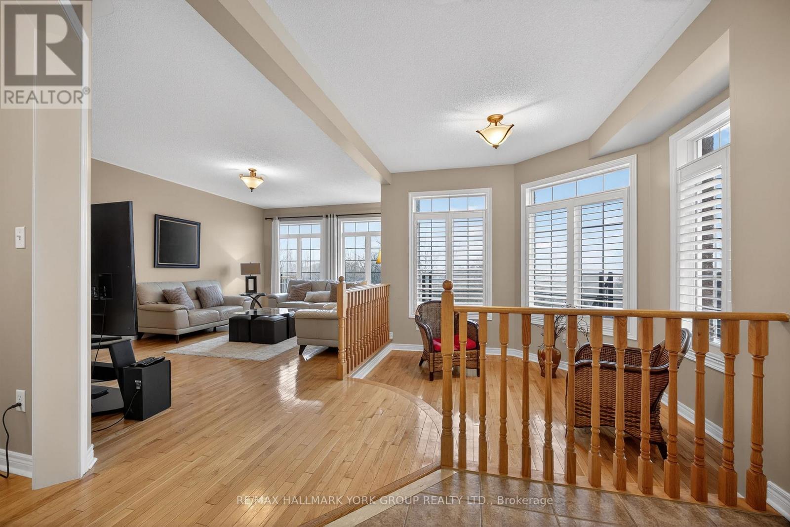 99 Barberry Crescent, Richmond Hill, Ontario  L4E 4S5 - Photo 15 - N12766956