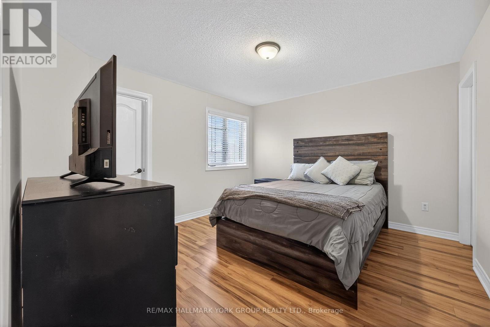 99 Barberry Crescent, Richmond Hill, Ontario  L4E 4S5 - Photo 24 - N12766956