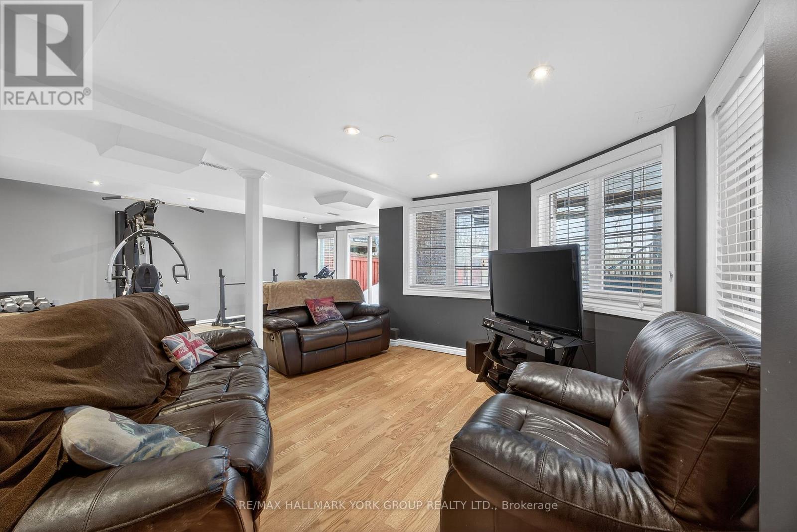 99 Barberry Crescent, Richmond Hill, Ontario  L4E 4S5 - Photo 32 - N12766956