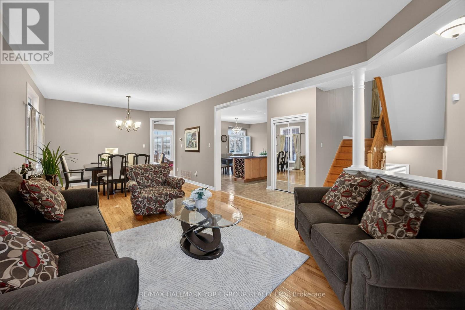 99 Barberry Crescent, Richmond Hill, Ontario  L4E 4S5 - Photo 7 - N12766956