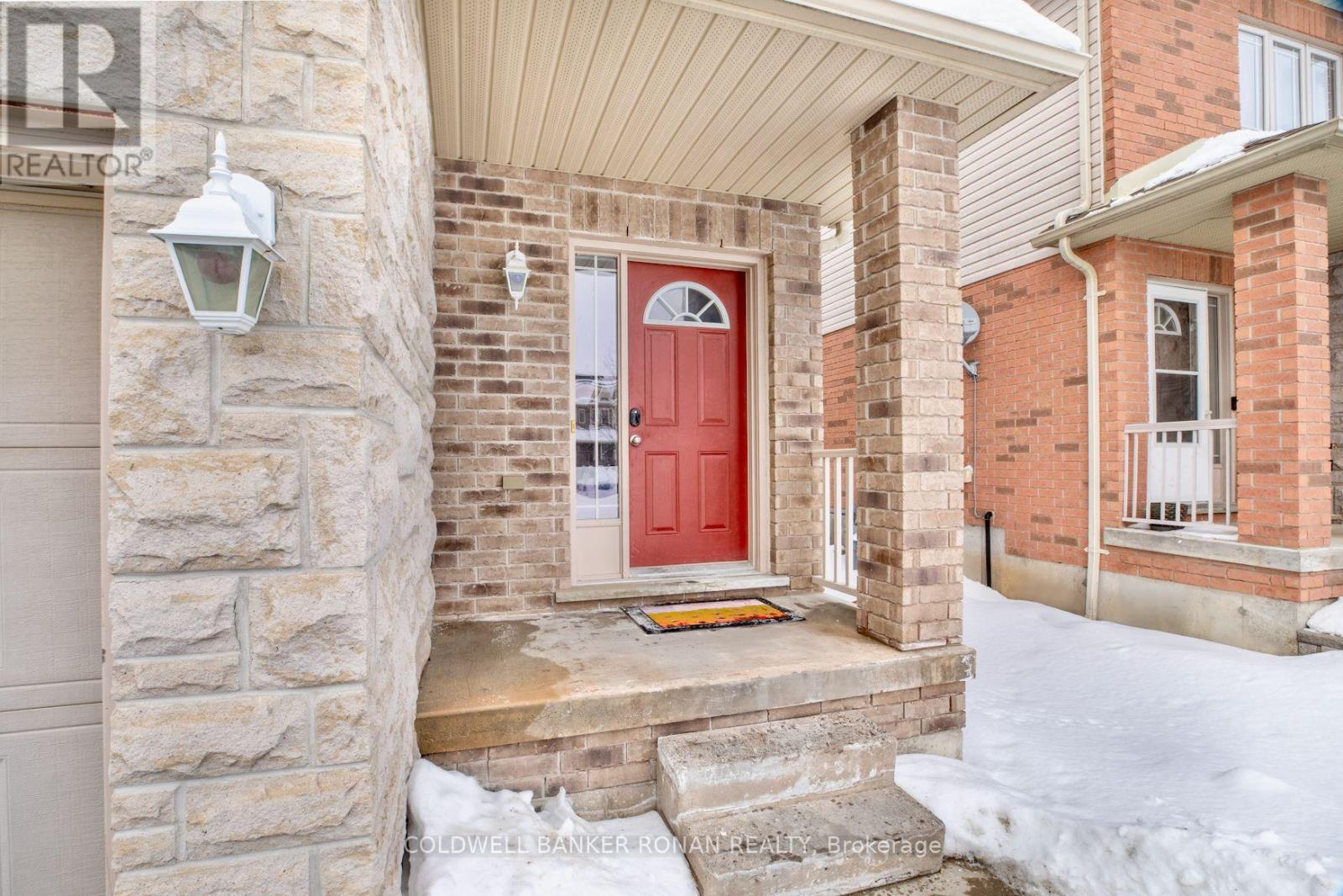 115 Banting Crescent, Essa, Ontario  L0M 1B6 - Photo 4 - N12766972