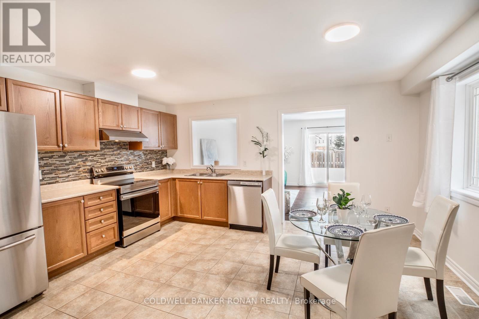 115 Banting Crescent, Essa, Ontario  L0M 1B6 - Photo 8 - N12766972