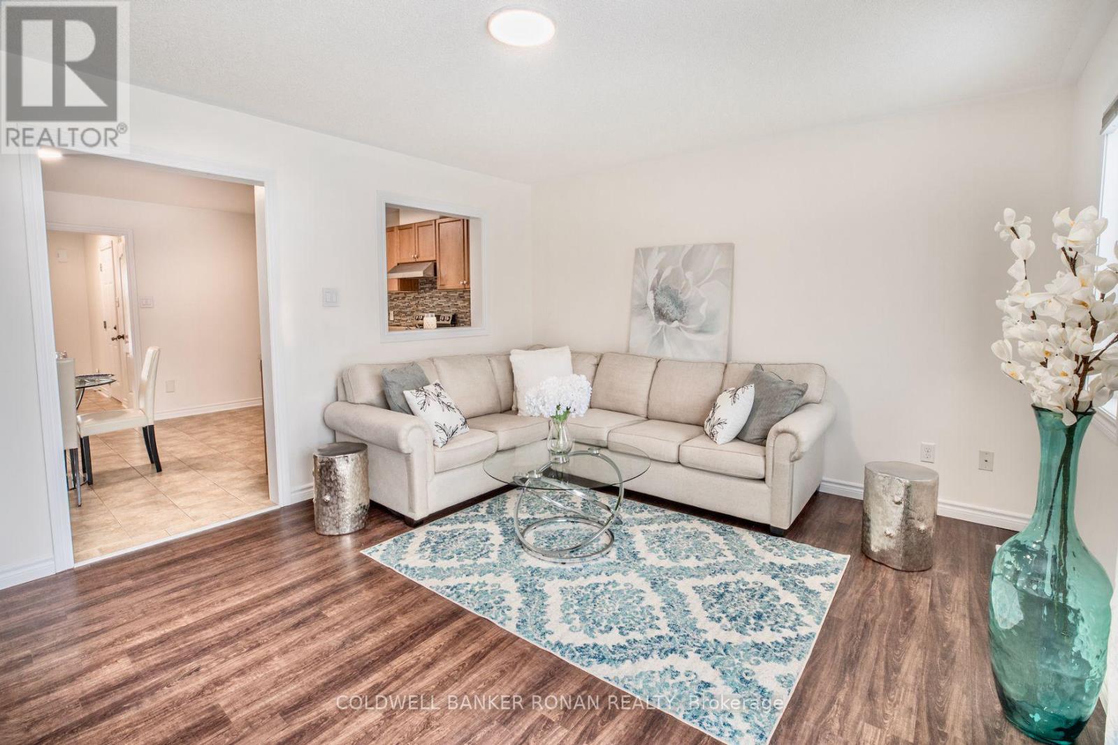 115 Banting Crescent, Essa, Ontario  L0M 1B6 - Photo 9 - N12766972