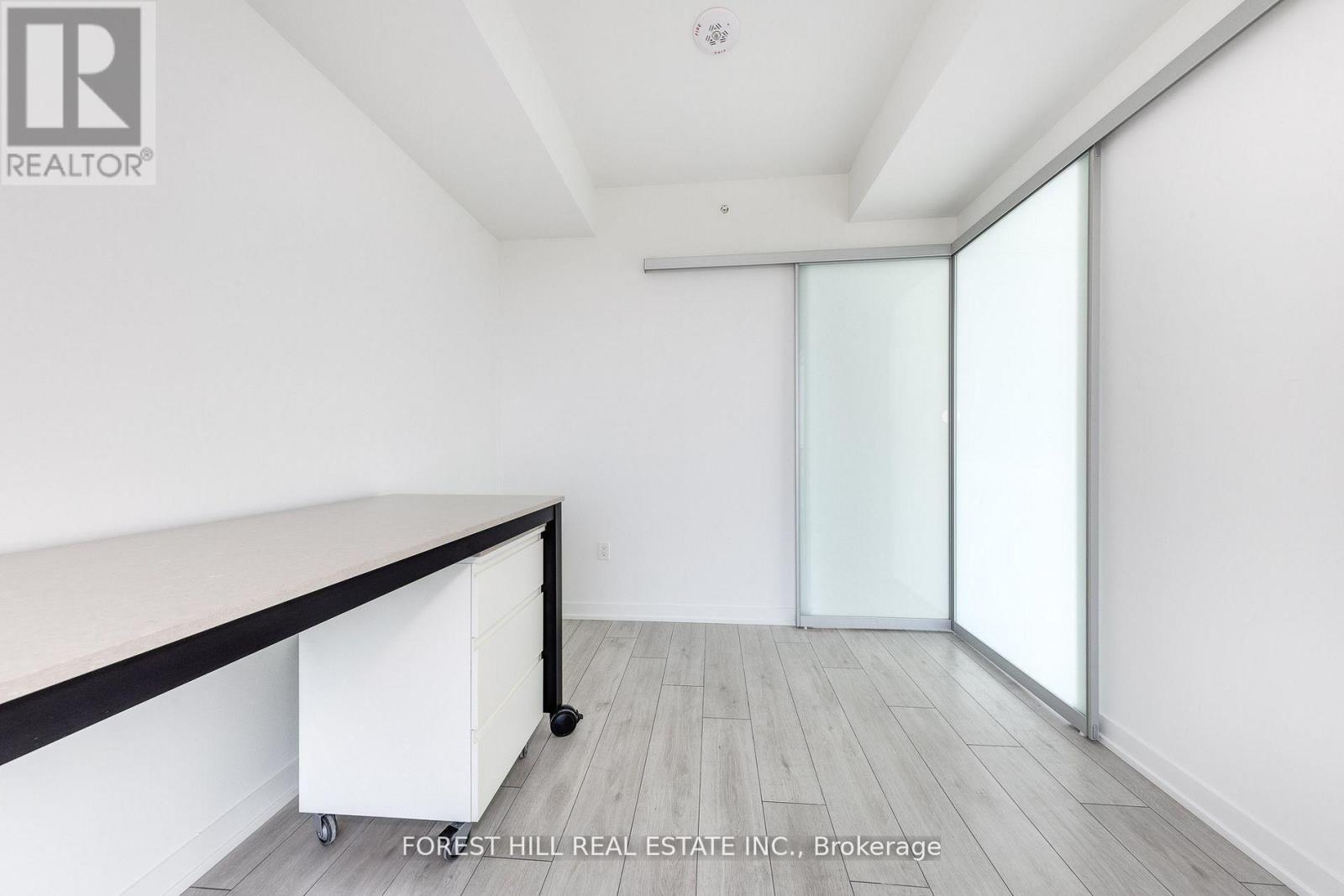 2709 - 39 Mary Street, Barrie (City Centre), Ontario  L4N 1S9 - Photo 12 - S12766896