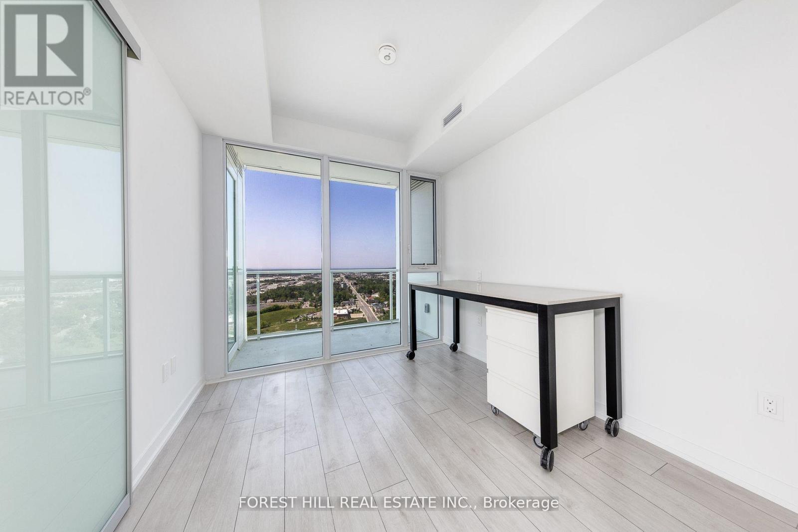 2709 - 39 Mary Street, Barrie (City Centre), Ontario  L4N 1S9 - Photo 13 - S12766896