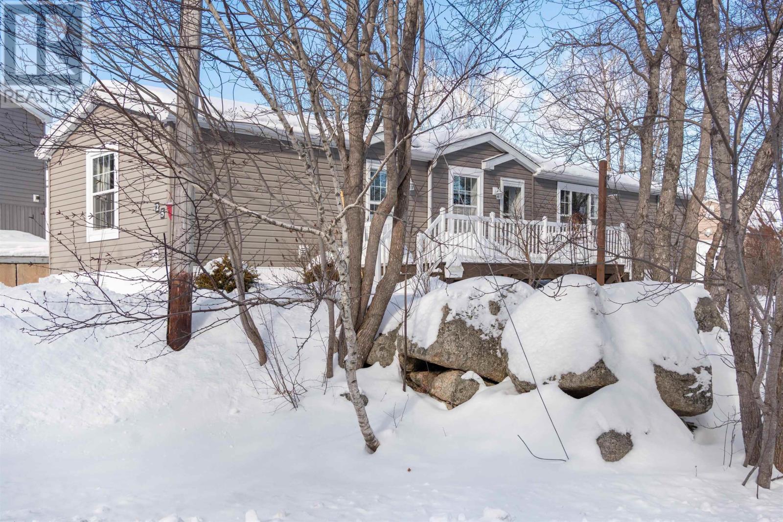 25 High Road, Lakeside, Nova Scotia