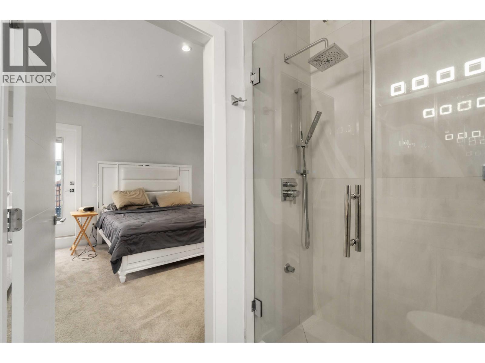 2575 & 2577 Parker Street, Vancouver, British Columbia  V5K 2T2 - Photo 7 - R3087384