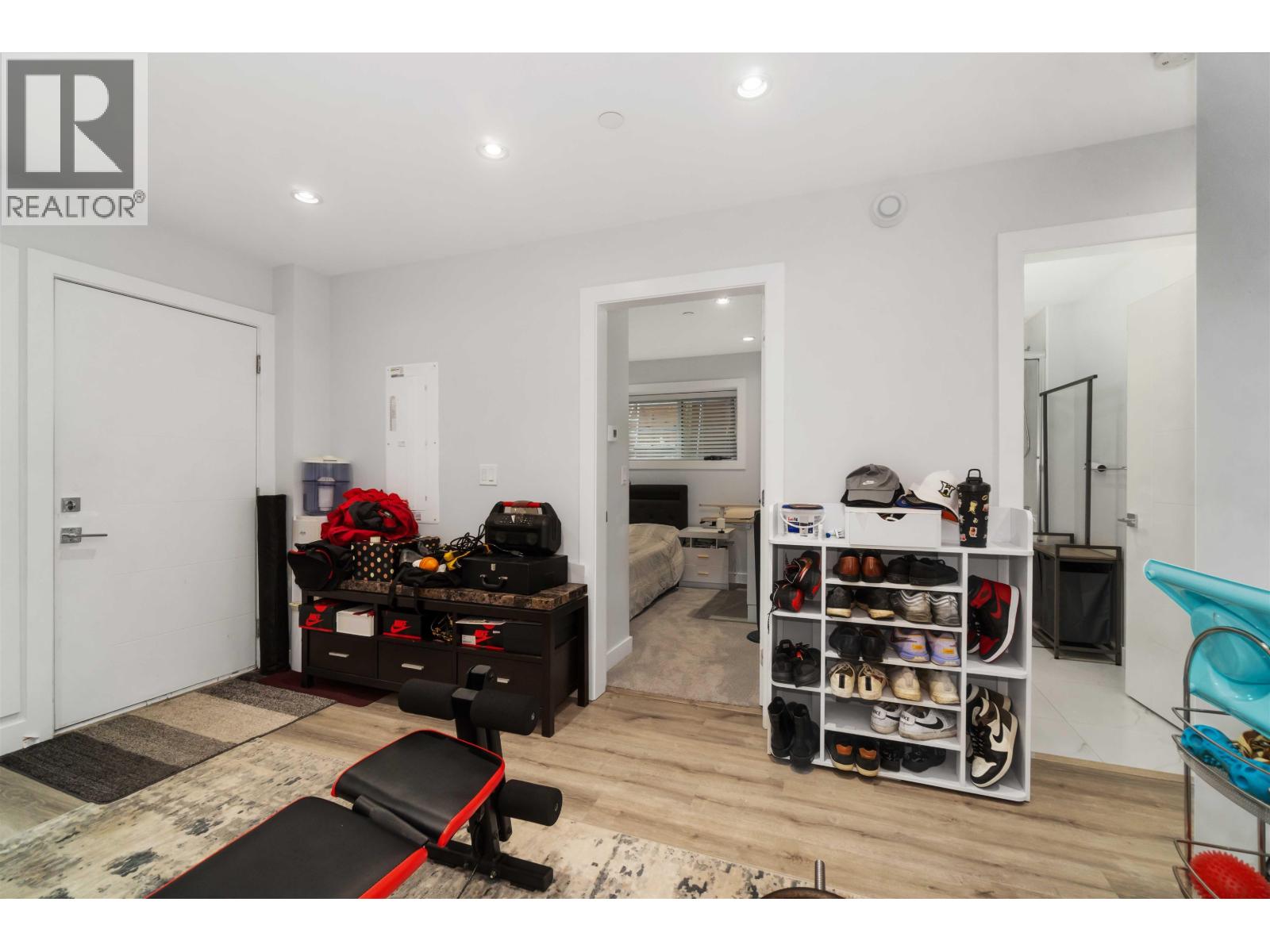 2575 & 2577 Parker Street, Vancouver, British Columbia  V5K 2T2 - Photo 34 - R3087384