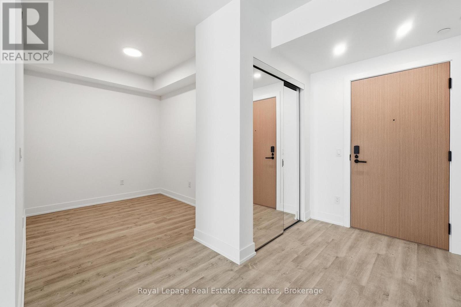 317 - 25 Cordova Avenue, Toronto, Ontario  M9A 0E5 - Photo 10 - W12766886