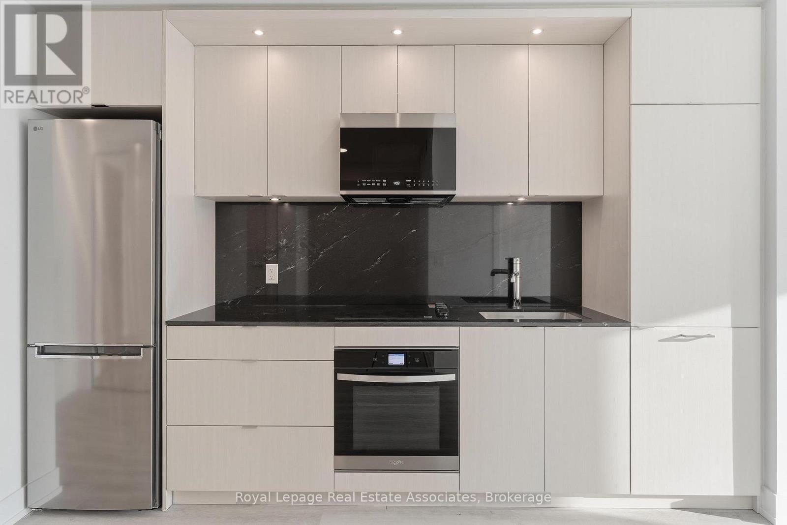 317 - 25 Cordova Avenue, Toronto, Ontario  M9A 0E5 - Photo 3 - W12766886