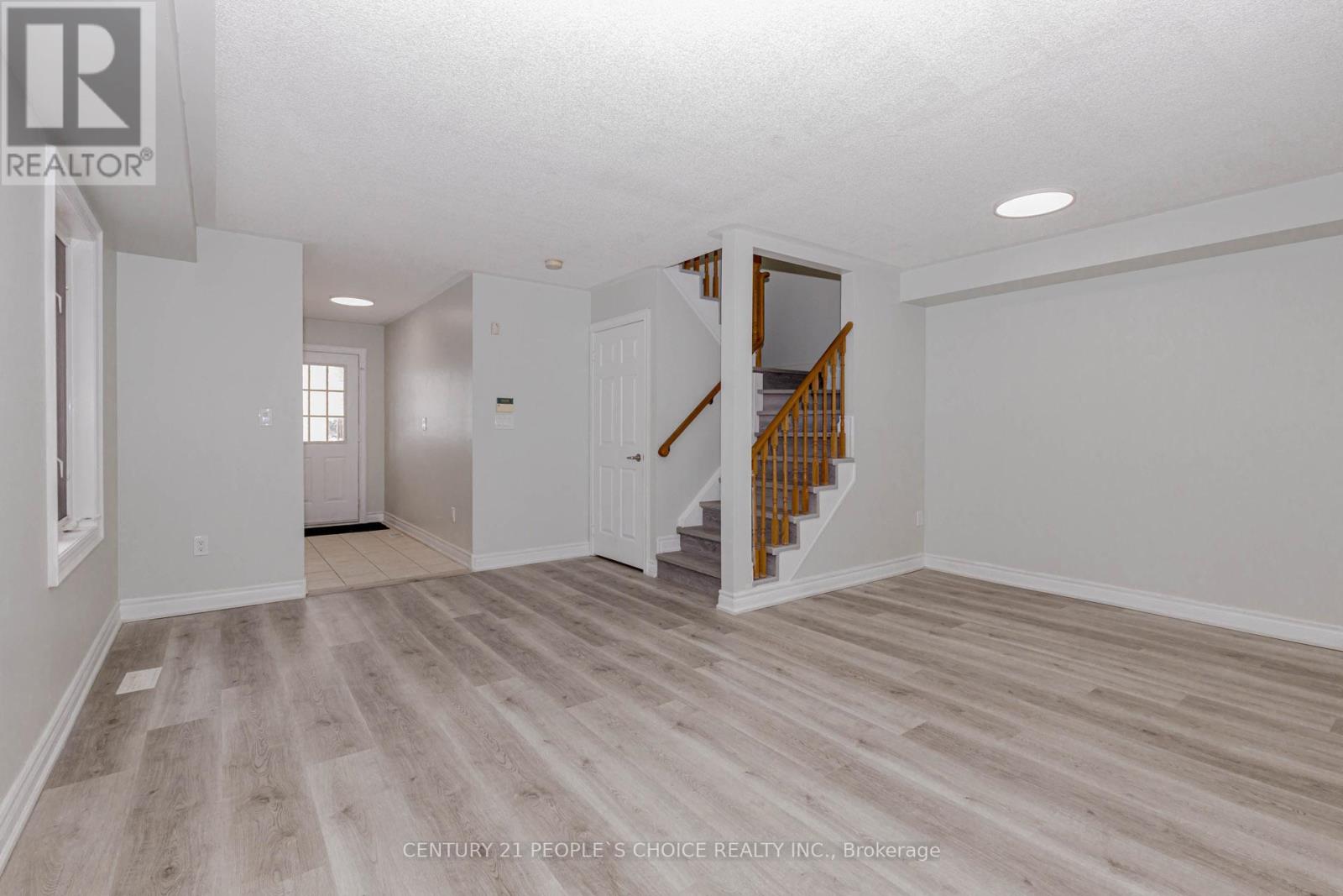 Main - 5844 Gant Crescent, Mississauga, Ontario  L5V 2T5 - Photo 10 - W12766942