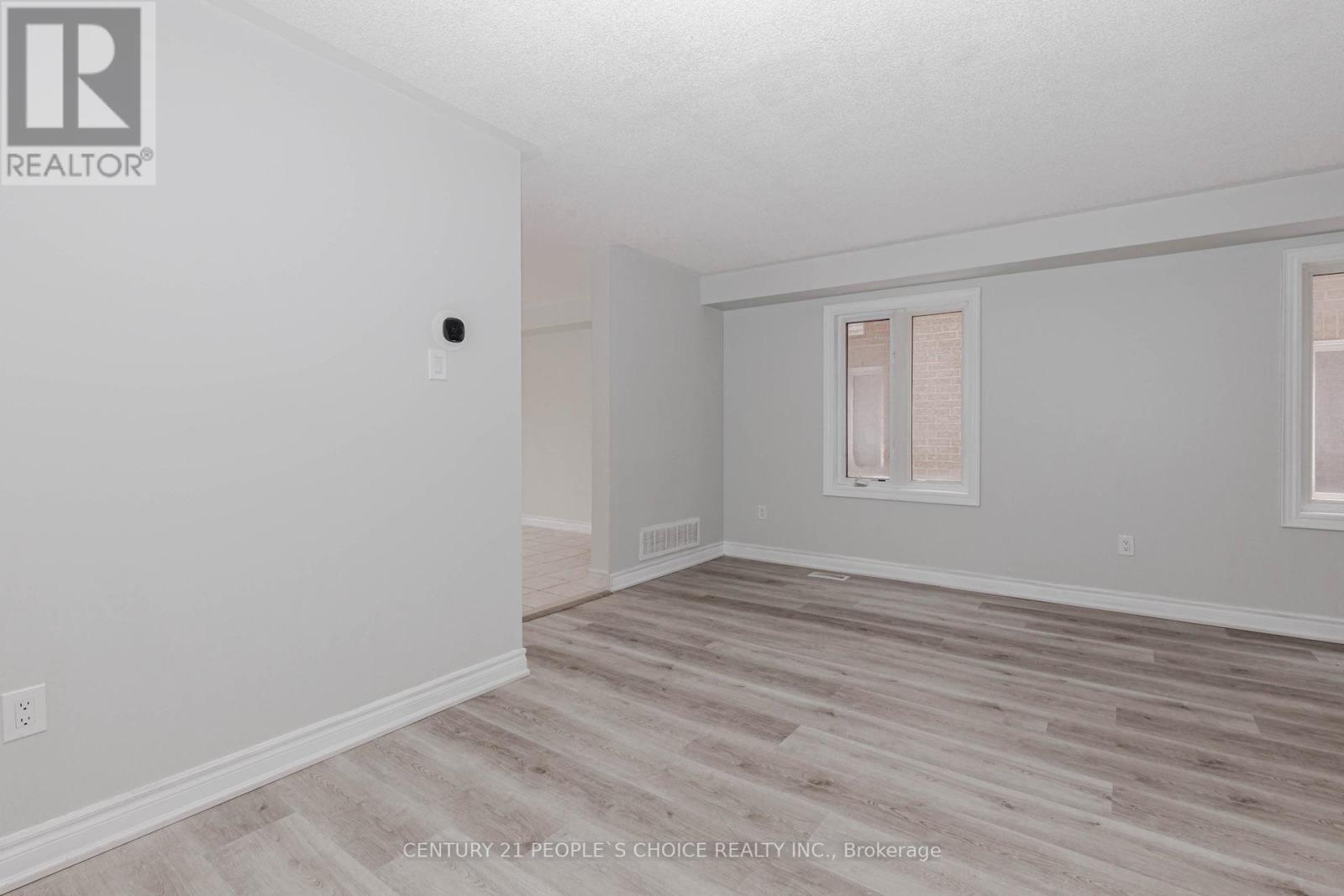 Main - 5844 Gant Crescent, Mississauga, Ontario  L5V 2T5 - Photo 12 - W12766942