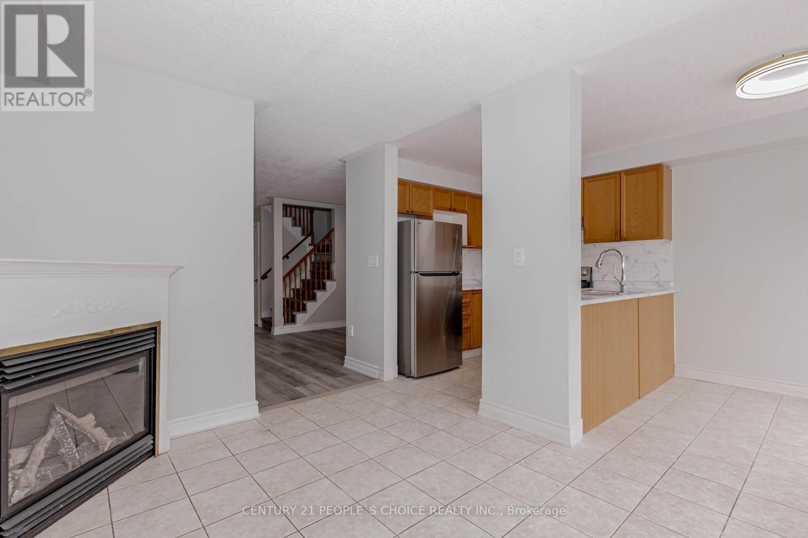 Main - 5844 Gant Crescent, Mississauga, Ontario  L5V 2T5 - Photo 16 - W12766942