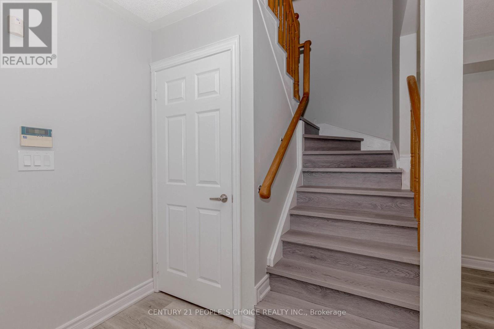 Main - 5844 Gant Crescent, Mississauga, Ontario  L5V 2T5 - Photo 25 - W12766942