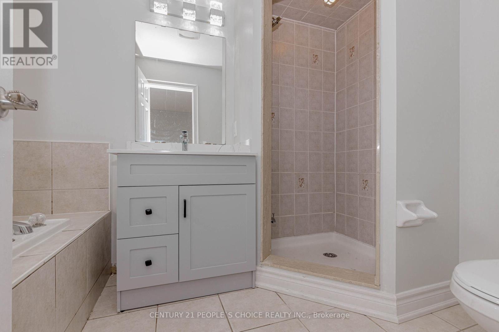 Main - 5844 Gant Crescent, Mississauga, Ontario  L5V 2T5 - Photo 32 - W12766942