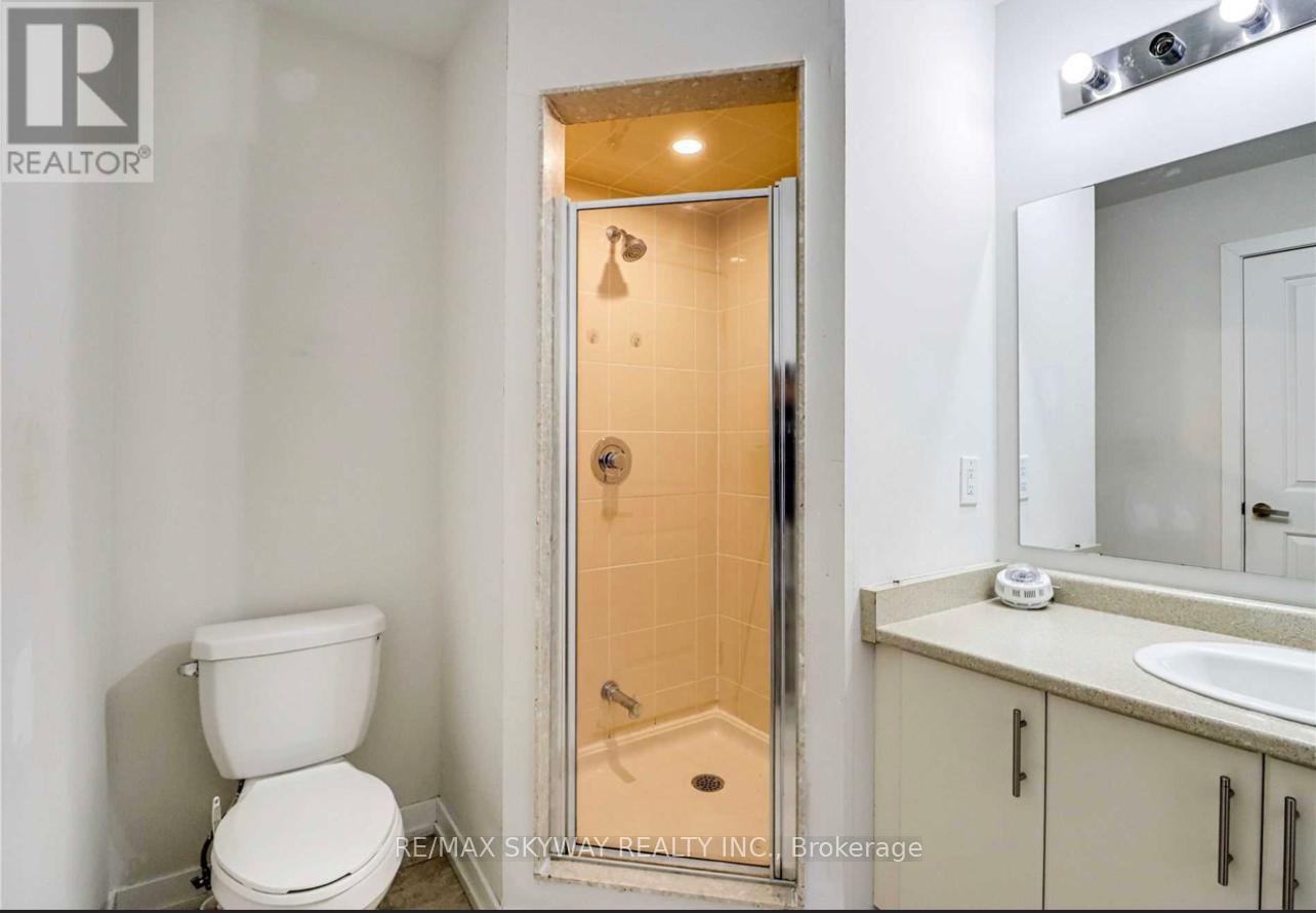 25 Zamek Street, Brampton, Ontario  L6R 3V3 - Photo 5 - W12766960