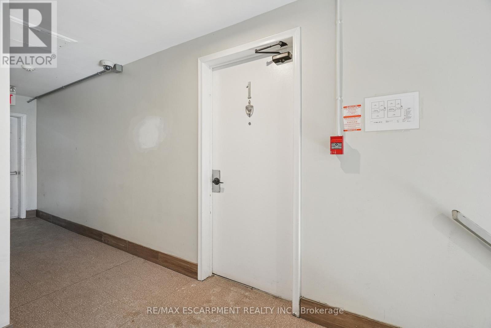 #1a - 1 Elgin Street N, Halton Hills, Ontario  L7J 2B2 - Photo 5 - W12766964