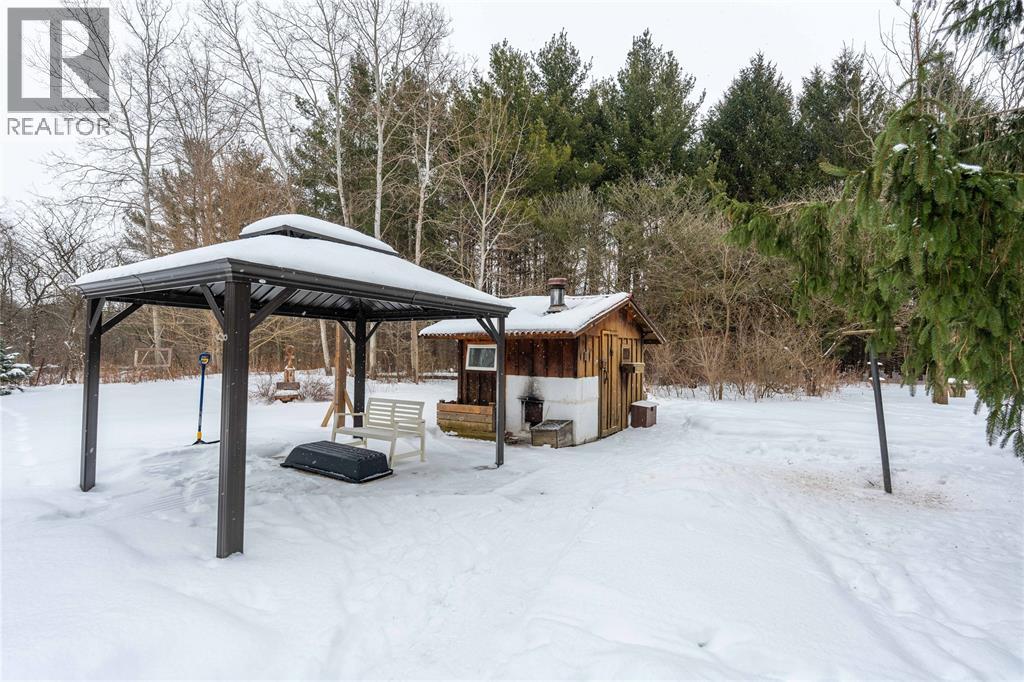 2302 Mccallum Line, Sombra, Ontario  N0P 2R0 - Photo 15 - 26002696