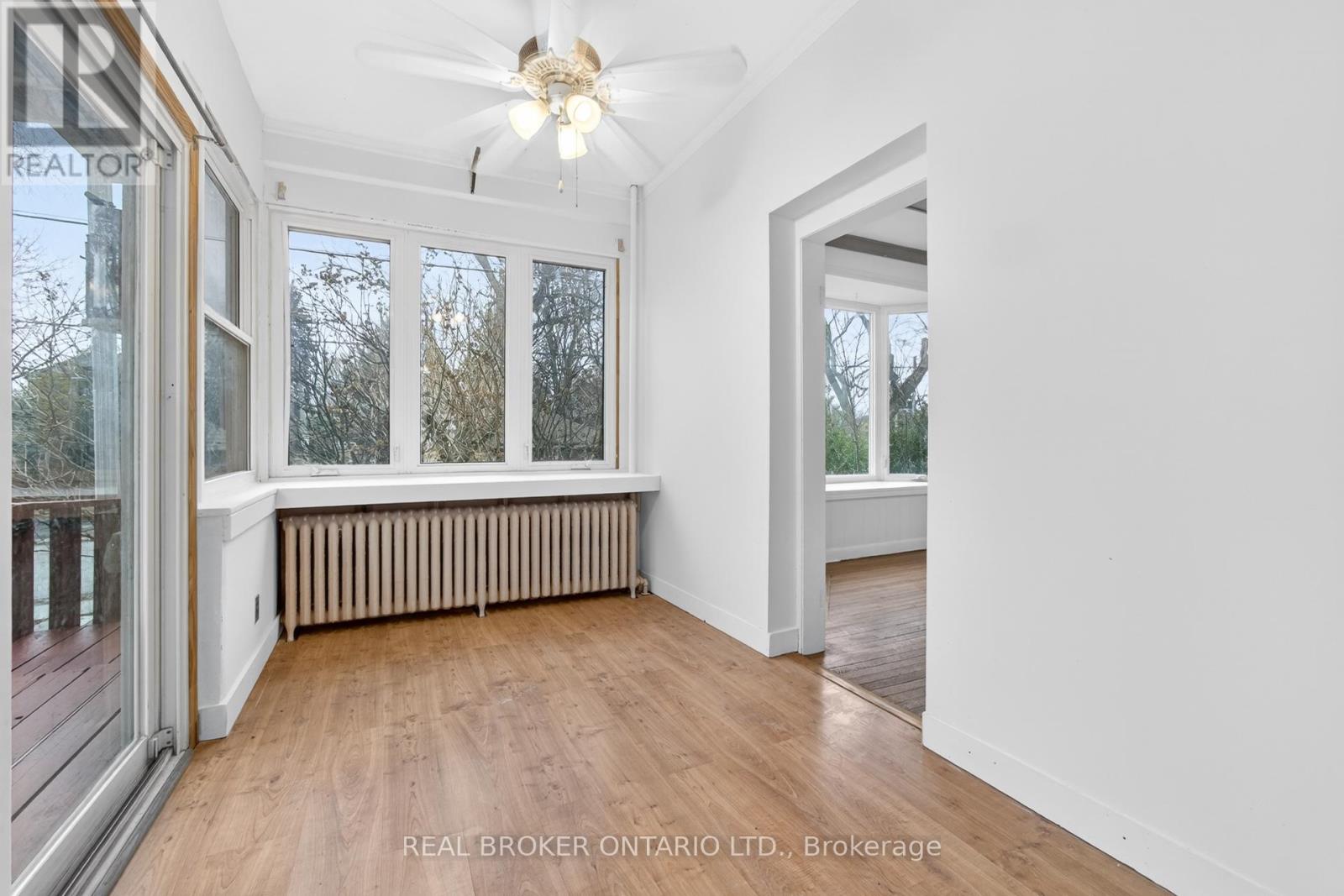 2585 Lakeshore Boulevard W, Toronto, Ontario  M8V 1G3 - Photo 12 - W12766978