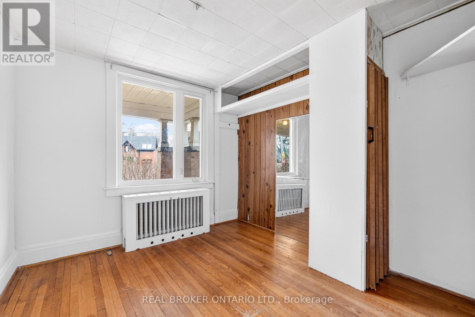 2585 Lakeshore Boulevard W, Toronto, Ontario  M8V 1G3 - Photo 17 - W12766978