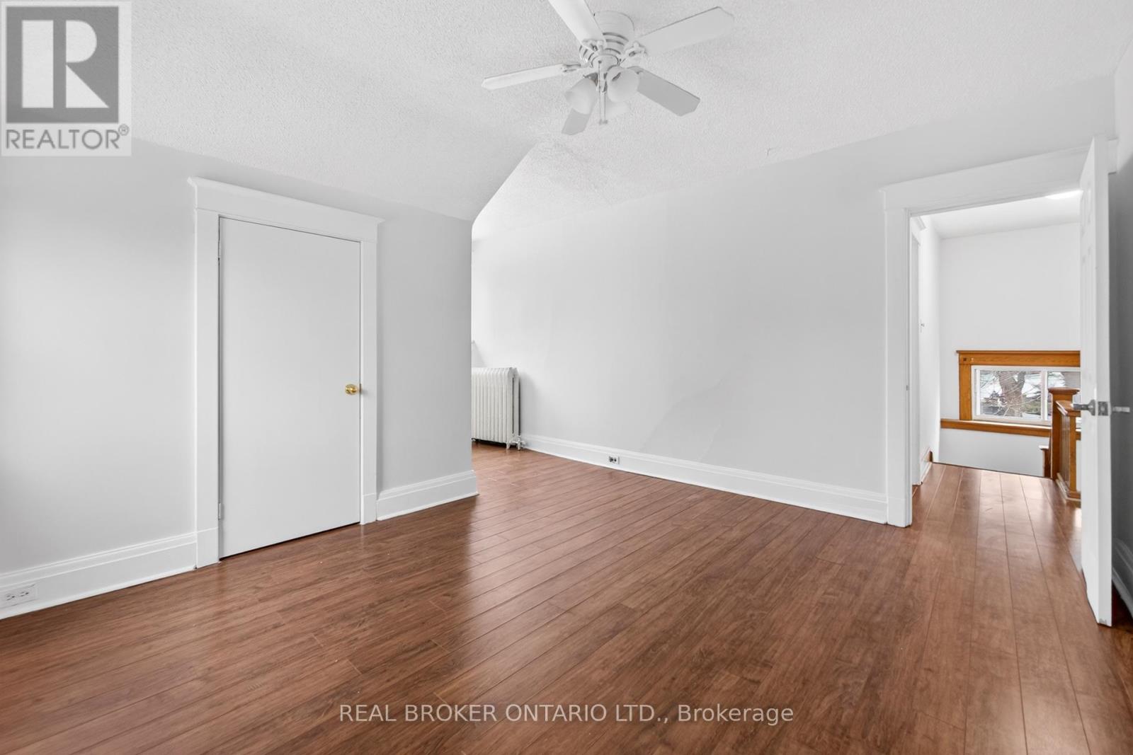 2585 Lakeshore Boulevard W, Toronto, Ontario  M8V 1G3 - Photo 22 - W12766978