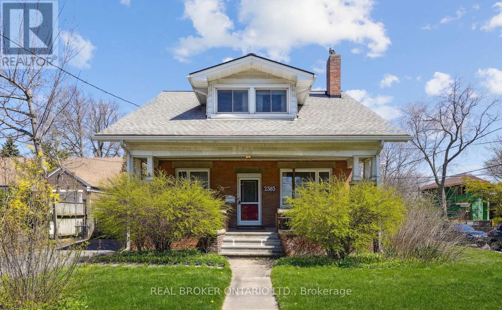 2585 Lakeshore Boulevard W, Toronto, Ontario  M8V 1G3 - Photo 4 - W12766978