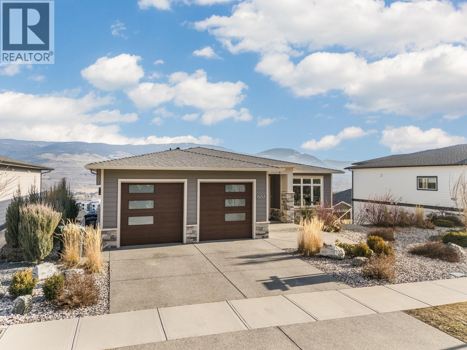 687 Acadia Street, Kelowna, British Columbia  V1V 0A8 - Photo 2 - 10371026